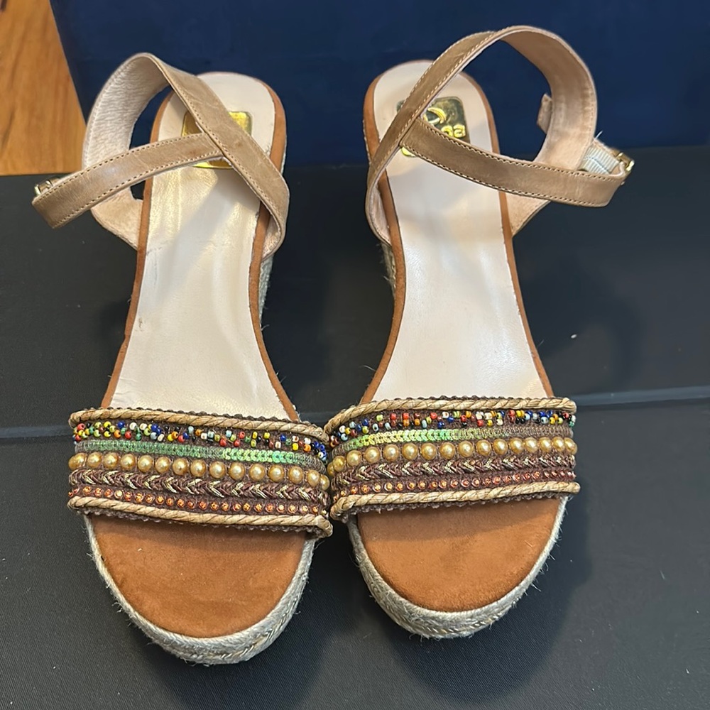 Kanna wedges